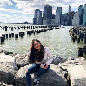 Meet your Posher, Andrea